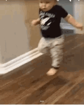 10 GIF