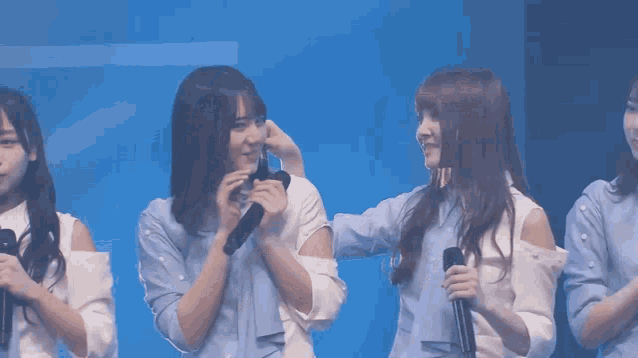 10 GIF