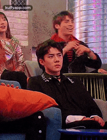 30.Gif GIF