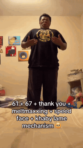 61 67 GIF