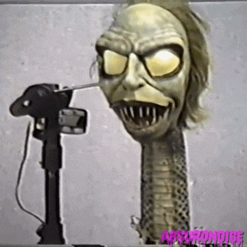 Absurondlse Scary GIF