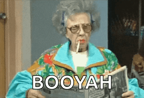 Abuela Fumadord GIF