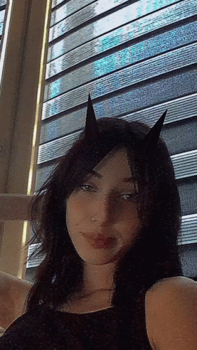 Aesthetic Baddie GIF. This 280 x 498 animated GIF is part of our grunge aesthetic collection. Related themes include aesthetic, baddie, gif. Created by…