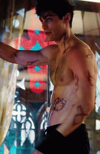 Alec Lightwood Matthew Daddario GIF