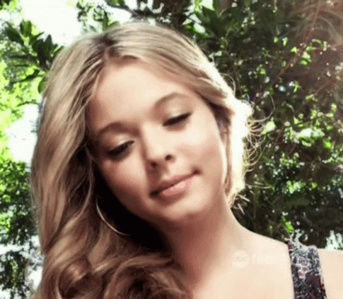 Alison Dilaurentis Sasha Pieterse GIF. This 498 x 435 animated GIF is part of our sasha pieterse collection. Created by PrettyLittleLiarsShip. View the…