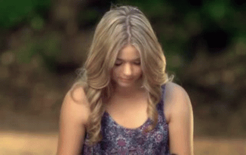 Alison Dilaurentis Sasha Pieterse GIF. This 498 x 314 animated GIF is part of our sasha pieterse collection. Created by PrettyLittleLiarsShip. View the…