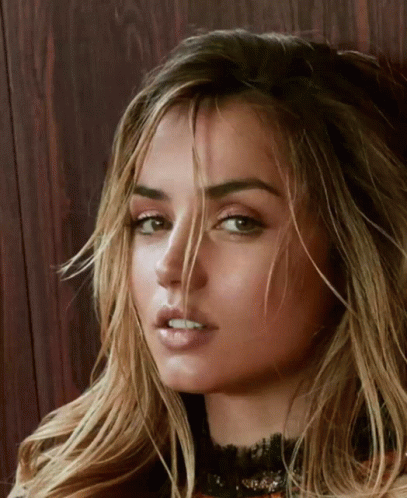 Ana De Armas GIF