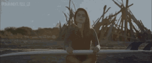Annalisa Surf GIF