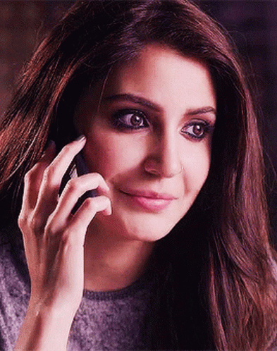 Anushka Sharma Indian Actress GIF