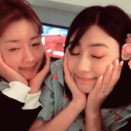 Apink Blink GIF. This 498 x 498 animated GIF is part of our new blinking icon collection. Created by apincho. View the original animation, share it, or…