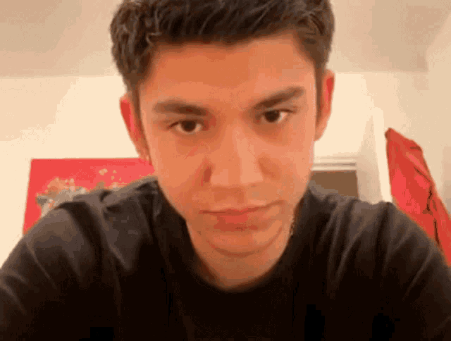 Archie Renaux GIF