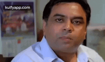 Are Tujhe Patahai Kal Mere Mohalleme Ek Admi Dudh Pite Pite Mar Gaya.Gif GIF