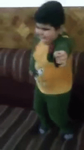 Arnoldo Wiggle GIF