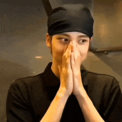 Ateez Yunho GIF