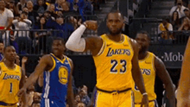 Bacio Al GIF