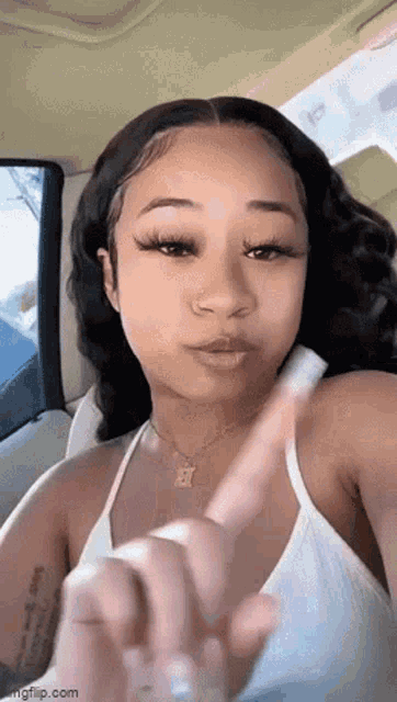 Baddie Gifs GIF