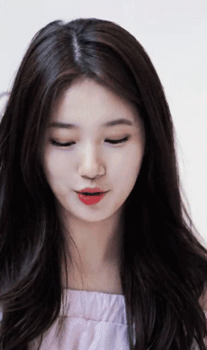 Bae Suzy Suzy GIF