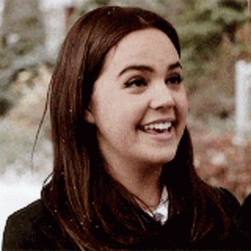 Bailee Madison GIF