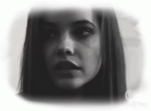 Barbara Palvin GIF