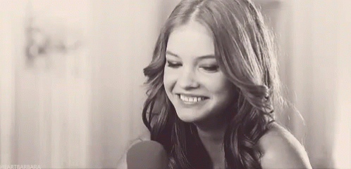 Barbara Palvin GIF