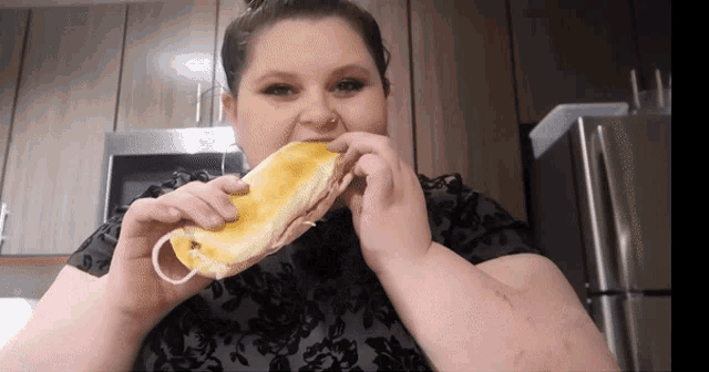 Binge Eating Amberlynn Reid GIF