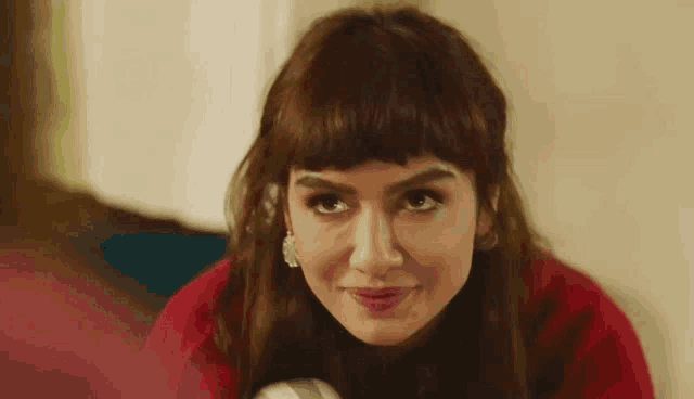 Birce Akalay Hayat Bazen Tatlidir GIF