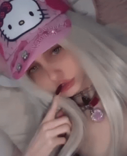 Bjelcat Pink GIF