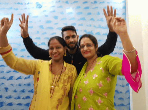 Brother And Sisters GIF. This 498 x 373 animated GIF is part of our nice one bruva collection. Created by Aktart. View the original animation, share it, or…