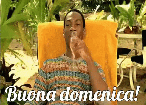 Buona Domenica A Tutti Felice Domenica Passa Una Buona Domenica Finalmente è Domenica GIF
