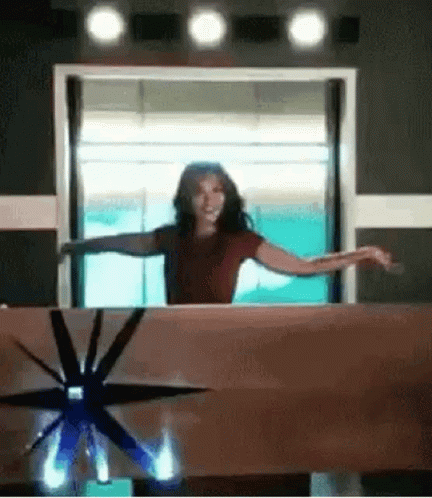 Carlos Valdes Keiynan Lonsdale GIF