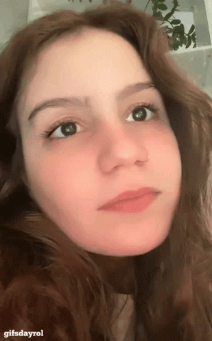 Carol Biazin Olhar GIF. This 309 x 498 animated GIF is part of our olhar 43 collection. Created by gifsdayrol. View the original animation, share it, or…