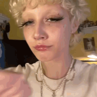 Chloe Moriondo Stan Twt Reaction GIF