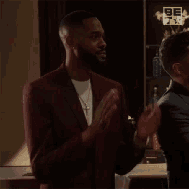 Clapping Mj GIF