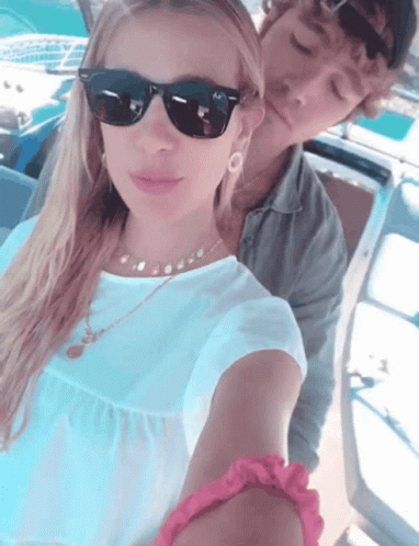 Clizia Incorvaia Paolo Ciavarro GIF
