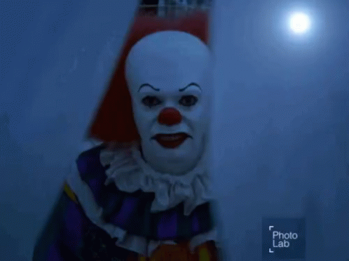 Clown Pennywise GIF