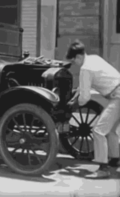 Crankstarting GIF