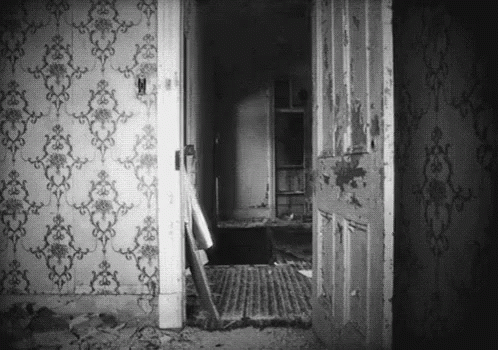 Creepy Ghost GIF. This 498 x 350 animated GIF is part of our imagenes de terror con movimiento y sonido collection. Related themes include creepy, scary…
