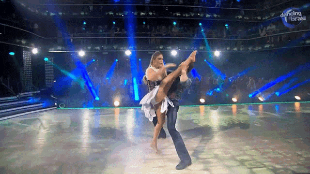 Danca Danca De Casal GIF