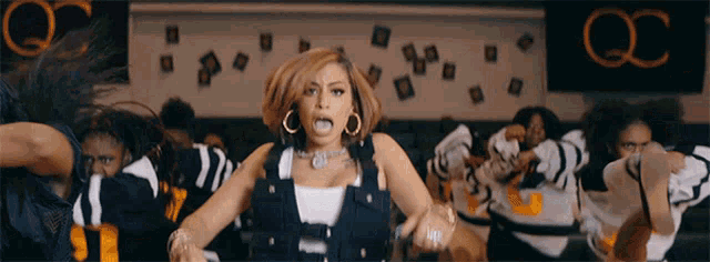 Dance Grooving GIF