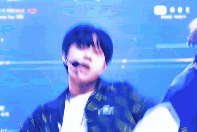 Daniel Iland Iland GIF