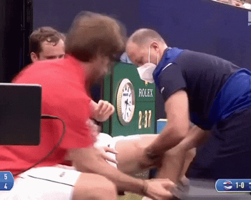 Daniil Medvedev Medical Time Out GIF