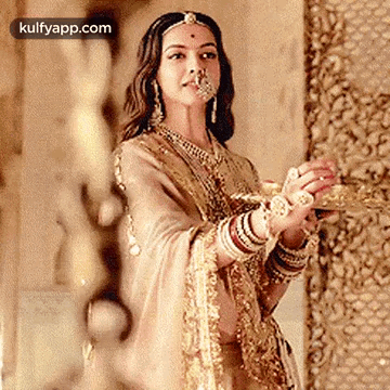 Deepika Padukone.Gif GIF