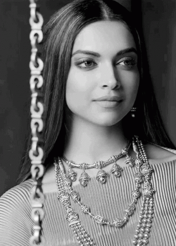Deepikapadukone GIF