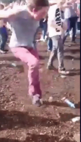 Dejob Los GIF. This 286 x 498 animated GIF is part of our party hard dance collection. Related themes include dance. View the original animation, share it…