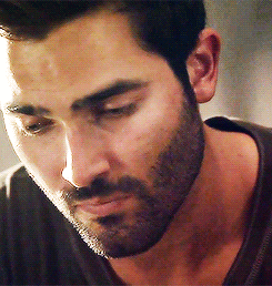 Derek Hale Teen Wolf GIF
