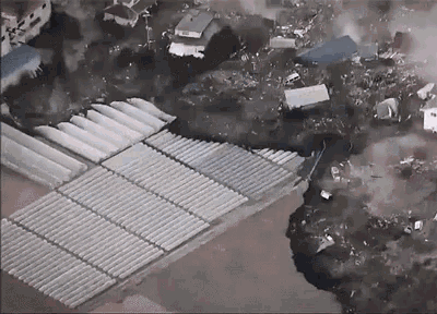 Distruction Fukushima GIF