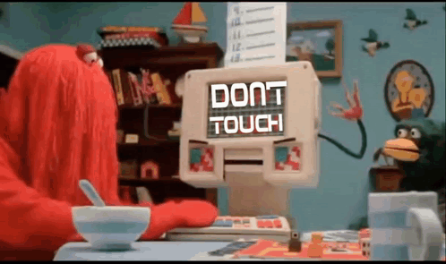 Don'T Hug Me I'M Scared Don'T Hug Me Im Scared GIF