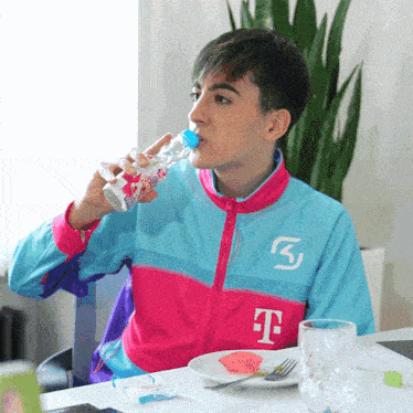 Drinking Guillevgx GIF