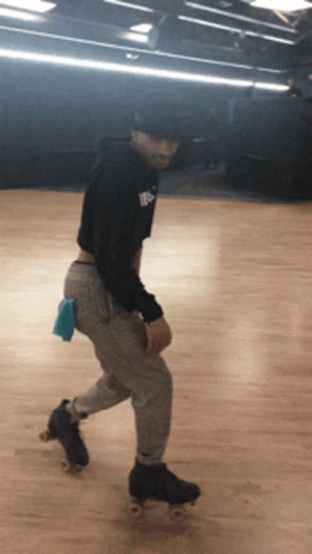 Durand Bernarr GIF. This 281 x 498 animated GIF is part of our roller skating collection. Related themes include dance. Created by RandRandson. View the…