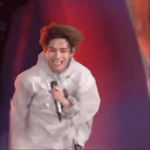 Dynataees Taekook GIF
